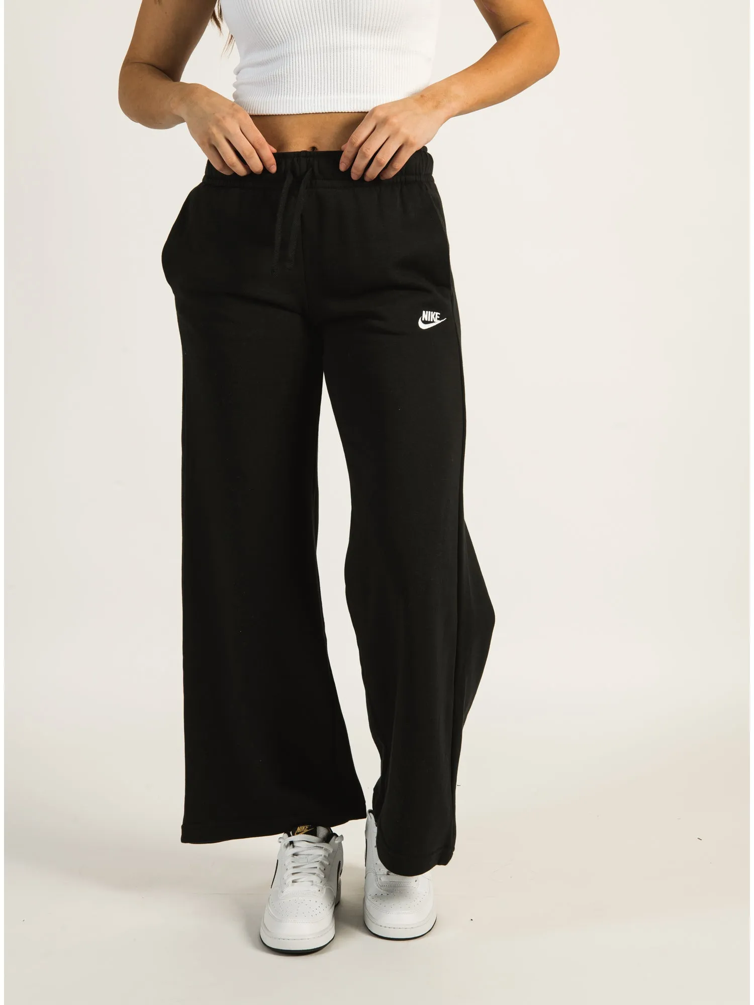 NIKE MID RISE WIDELEG PANT - CLEARANCE