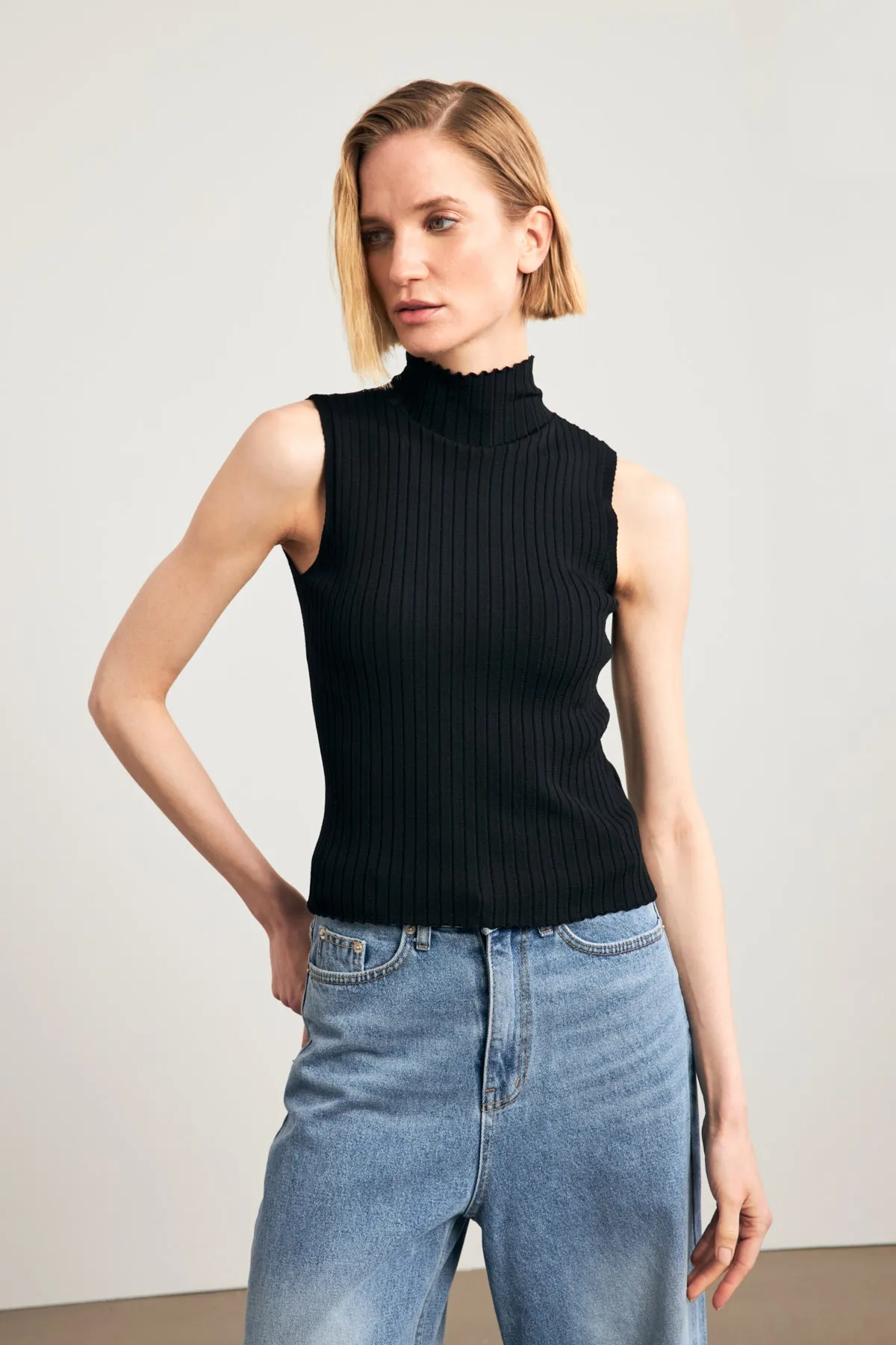 Setre Turtleneck Sleeveless Knitwear Black