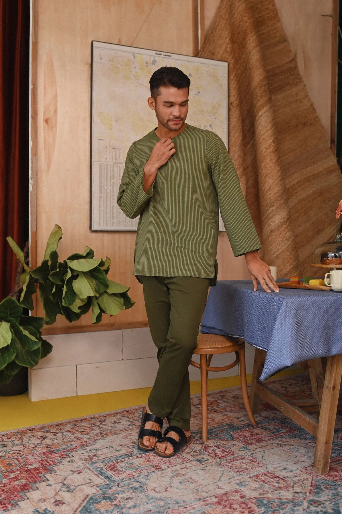 The Perfect Men Slim Fit Pants - Olive