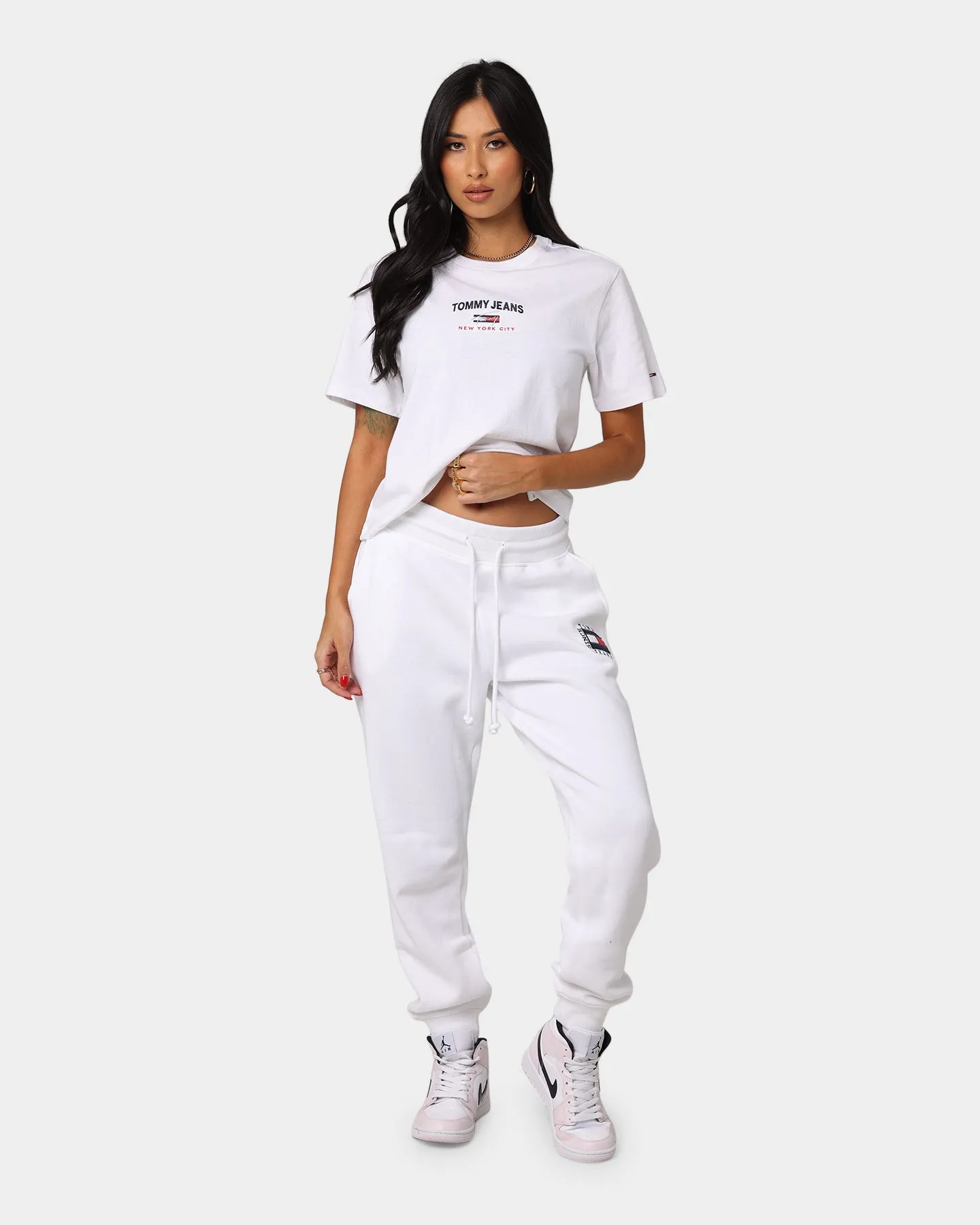 Tommy Jeans Women's Cropped Fit Logo T-Shirt White